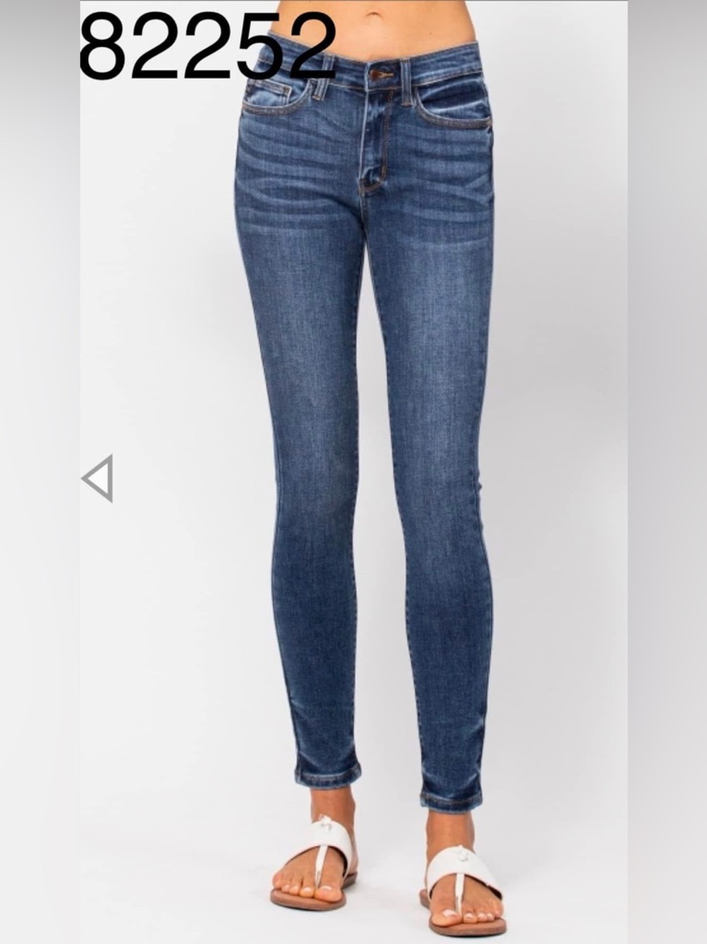 Judy Blue mid rise, Women’s Slim fit Blue Jeans
